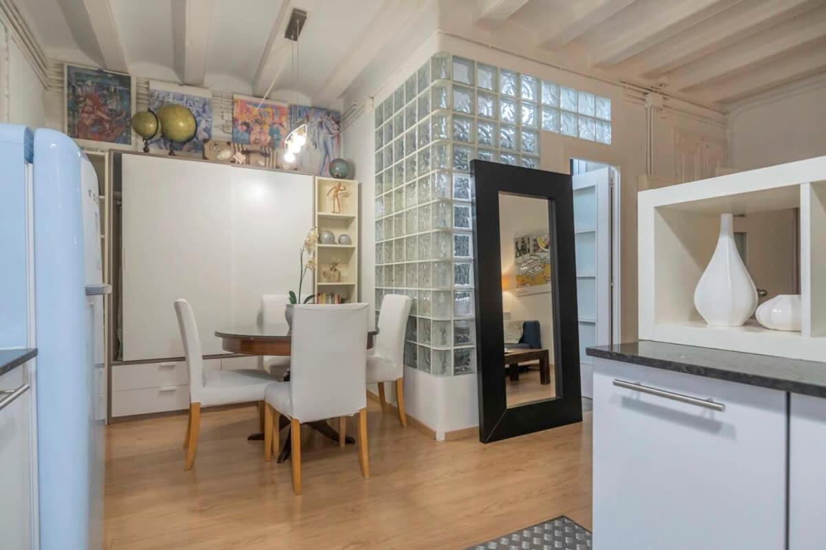 Exclusive 2 Bedroom Apartment In The City Center Barcelona Exterior foto